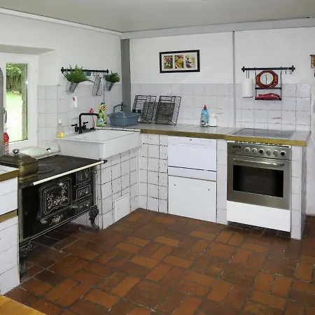Escher - Tfs100 By Interhome *
